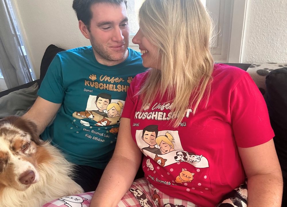 Pärchen mit den Couple Shirts