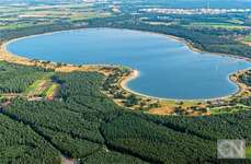 Hundeauslaufgebiet-Speicherbecken-Bild