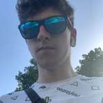 Ersteller:in Tom Profilbild