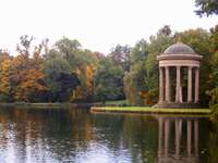 Hundeauslaufgebiet-Schlosspark Nymphenburg Süd-Bild