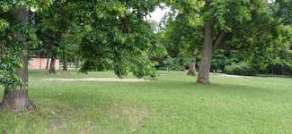 Hundeauslaufgebiet-Cramer Klett Park-Bild