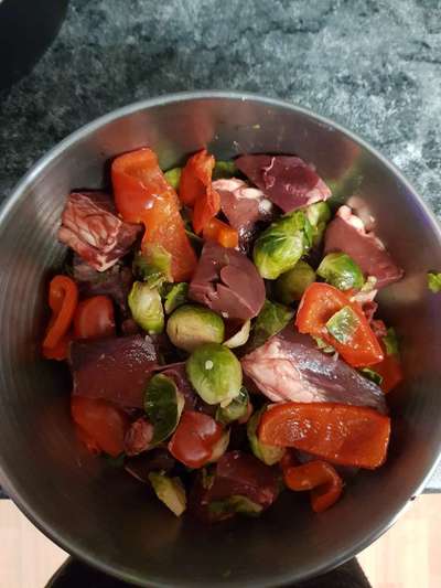 Nassfutter ohne tierische-und pflanzliche Nebenerzeugnisse-Beitrag-Bild