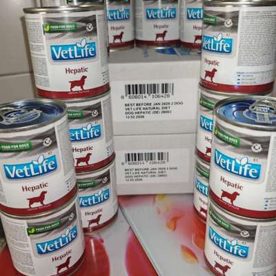 Verschiedenes Nass-& Trockenfutter, Leckerlies für Hunde zu verkaufen-Beitrag-Bild
