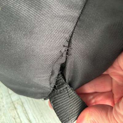 4Legs Hundesitz Auto + Hundekorb schwarz – NP 139€ – 49€-Beitrag-Bild