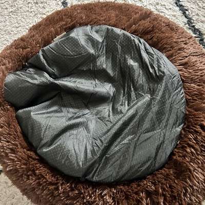 Hundebett Donut Flauschig Braun für kleine Hunde-Beitrag-Bild