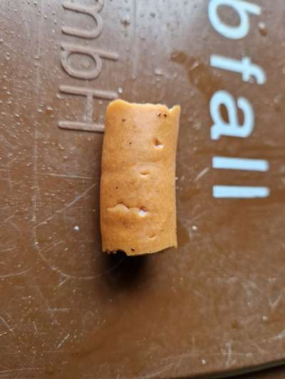 Giftköder-Wurststück (evtl Giftköder?) in Kalleby!-Bild