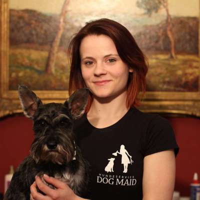 Hundetreffen-Suche soziale Kontakte für meine Bulldogge ( 5 Monate ) in jeglicher Form