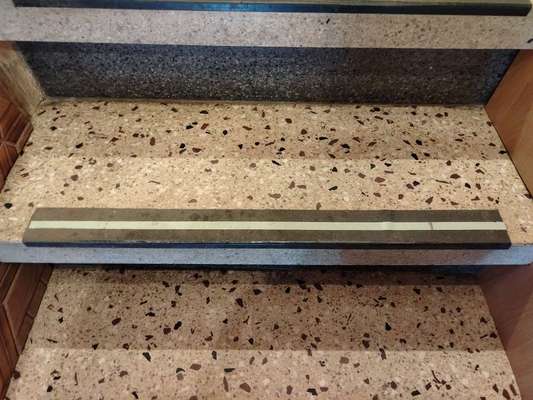 Rutschige Holztreppe-Beitrag-Bild