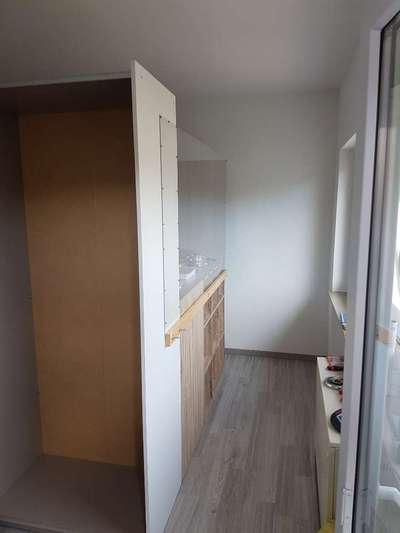 Hund bellt drinnen-Beitrag-Bild