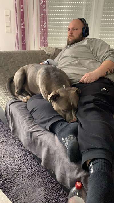 Die unbequemsten und lustigsten Schlafpositionen-Beitrag-Bild