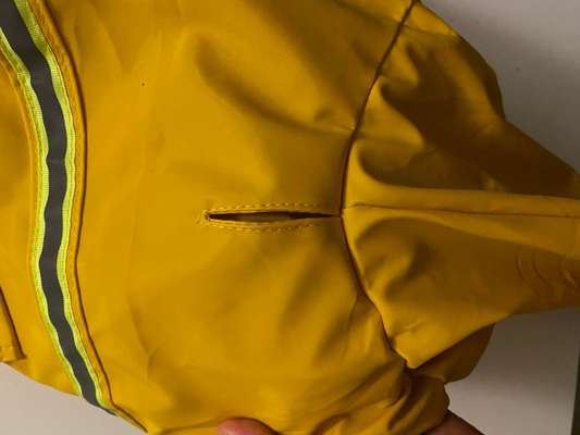 Regenmantel/Regenponcho für Hunde (mittelgroße Hunde) zu verkaufen-Beitrag-Bild