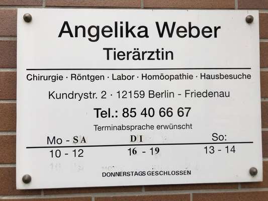 Tierärzte-Angelika Weber-Bild