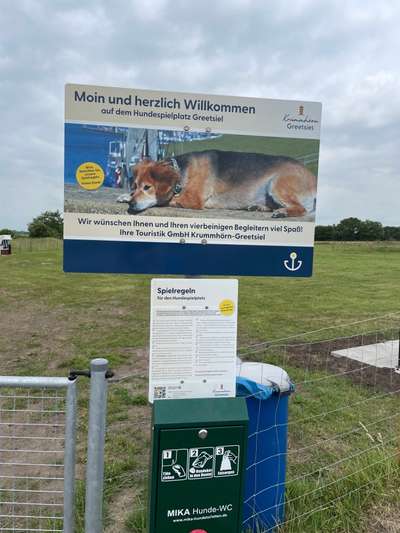 Hundeauslaufgebiet-Hundespielplatz Greetsiel-Bild