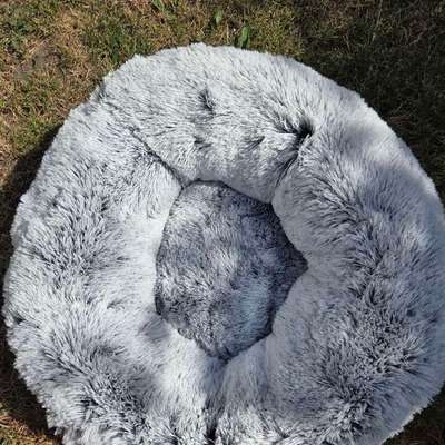 Hundebett komplett aus Plüsch-Beitrag-Bild
