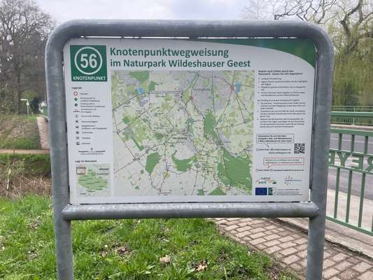 Hundeauslaufgebiet-Knotenpunkt
im Naturpark Wildeshauser Geest-Bild