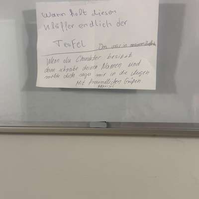 Giftköder-Giftköder / Plus Aggressive Nachricht-Bild