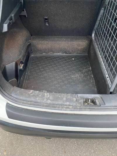 Hunde Autotransport Travall Guard, Divider & Matt - Qashqai[J11]-Beitrag-Bild