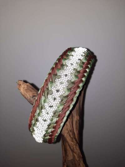 Breites, gepolstertes Halsband gesucht-Beitrag-Bild