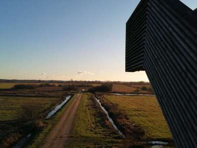 Hundeauslaufgebiet-Aussichtsturm Himmelstreppe-Bild