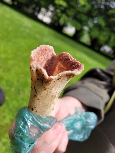 Giftköder-Knochen mit Leberwurst gefüllt-Bild