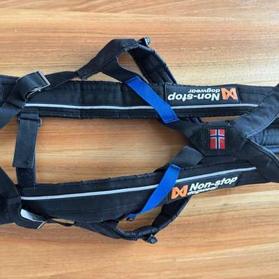Non-Stop dogwear Canicross Geschirr
Free Motion Größe 6-Beitrag-Bild