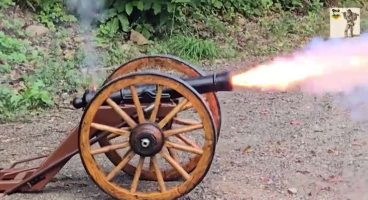 Giftköder-Donnerschläge und Knallgeräusche-Bild