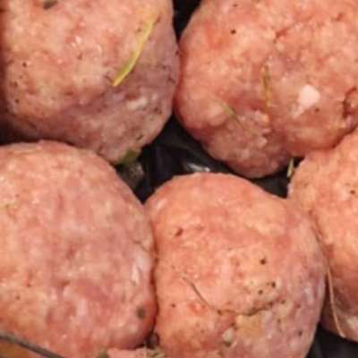 Giftköder-Mettbälle Giftköderverdacht-Bild