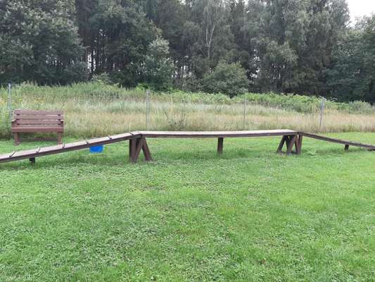 Hundeauslaufgebiet-Agility Platz-Bild