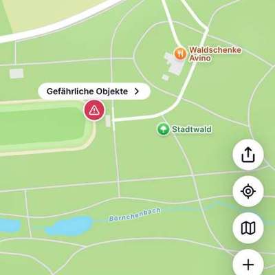 Giftköder-Wurst mit Rasierklingen-Bild