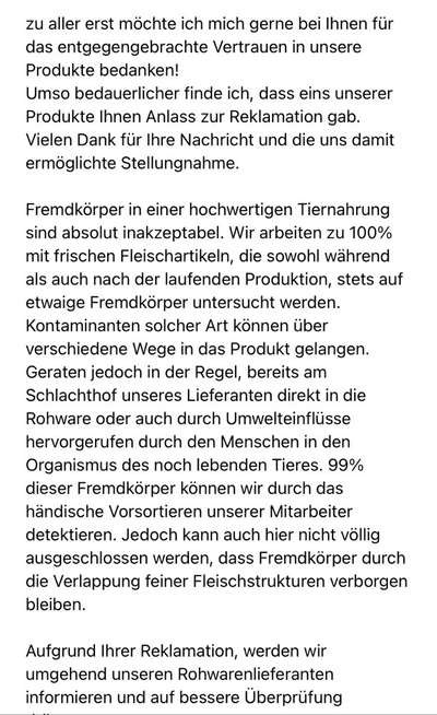 Rote dünne Drähte im Dibo Tiefkühl-Lammfutter-Beitrag-Bild