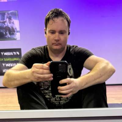 Hundetreffen-Gassirunde vor der Arbeit (zwischen 7 und 9 Uhr)