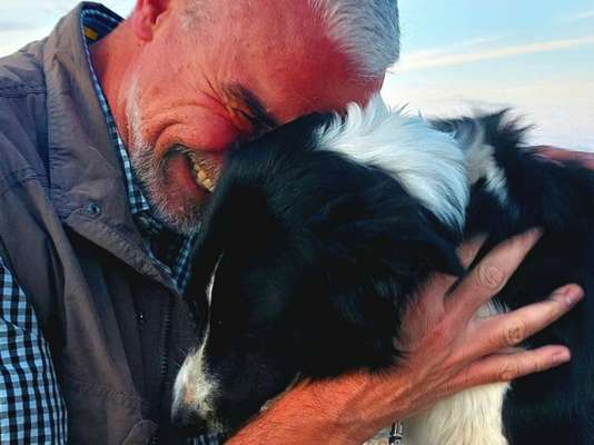 98.Fotochallange  - Hunde zeigen Zuneigung-Beitrag-Bild