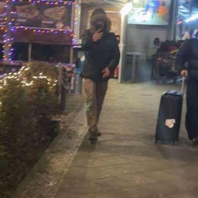 Giftköder-Aggressiver Mann nähe Sbahn Neukölln-Bild