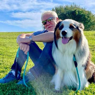 Hundetreffen-Hunderunde mit Pepper-Bild