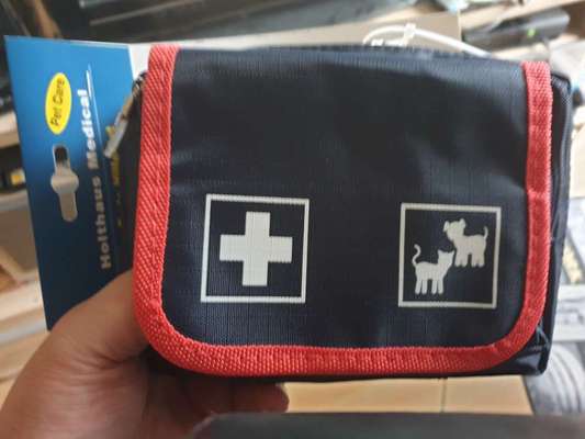 ERSTE HILFE SET für deine Fellnase-Beitrag-Bild