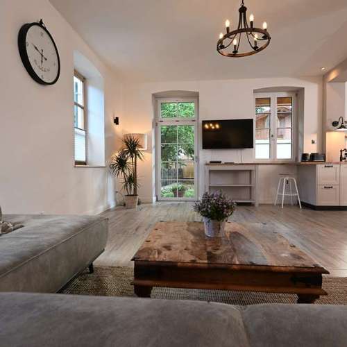 Hundeauslaufgebiet-Fewos mit ❤️  für Hund im Alpenvorland-Bild