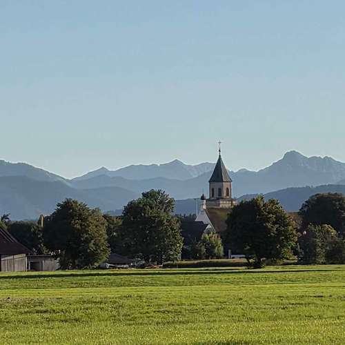 Hundeauslaufgebiet-Fewos mit ❤️  für Hund im Alpenvorland-Bild