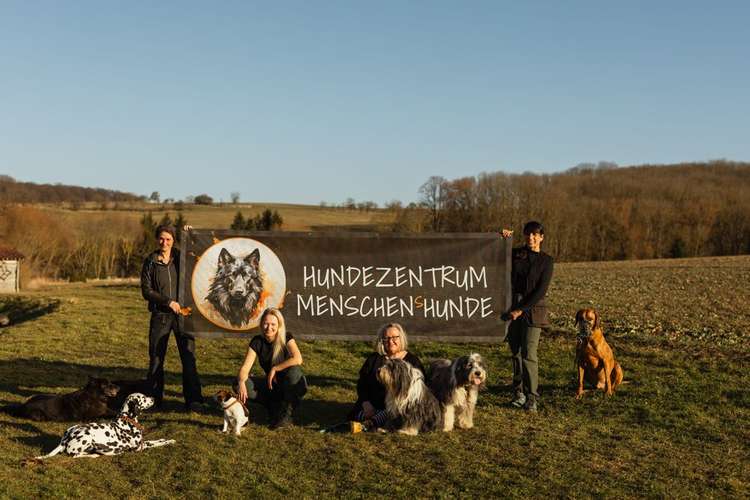 Hundeauslaufgebiet-Hundezentrum Menschenshunde-Bild