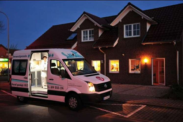 Hundeauslaufgebiet-Dr. Julia Frangipani-Bild