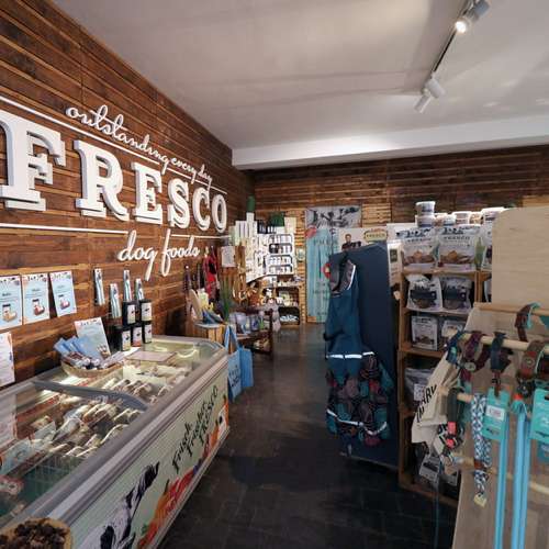 Hundeauslaufgebiet-Fresco Store Essen-Bild