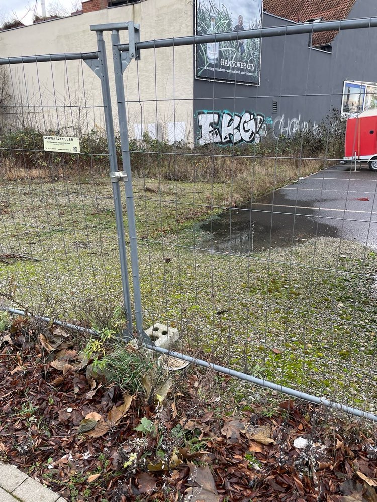 Giftköder-Teller mit Fleisch und Trockenfutter-Profilbild