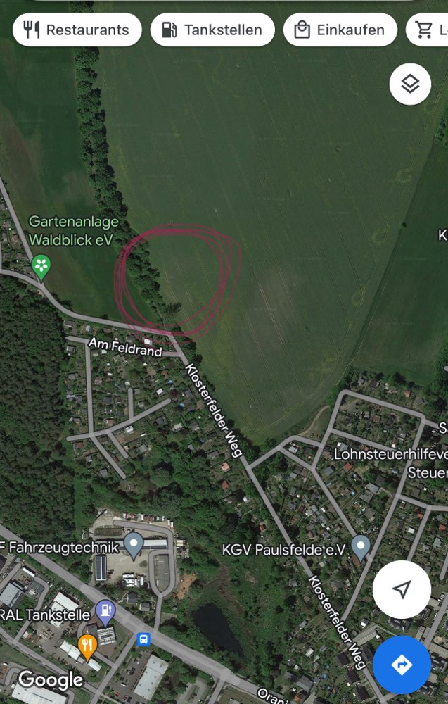 Giftköder-Rasierklingen im Boden-Profilbild