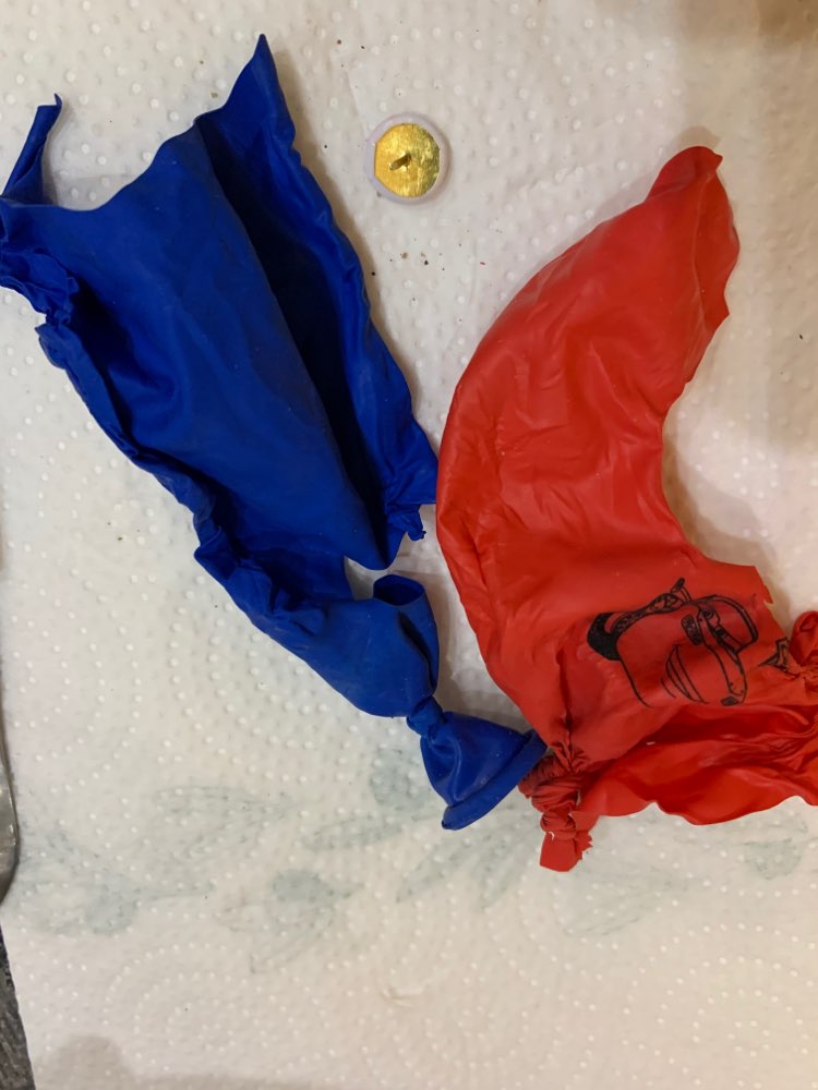 Giftköder-Reißzwecke im Luftballon-Profilbild