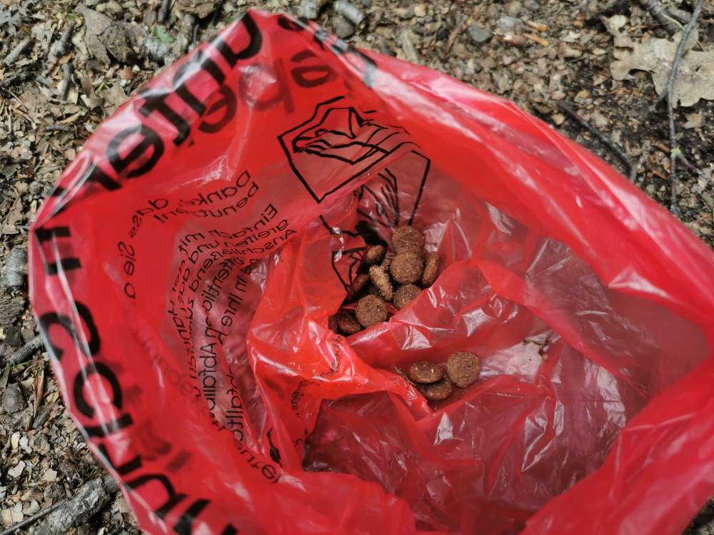 Giftköder-Viele verteilte Leckerlis-Profilbild