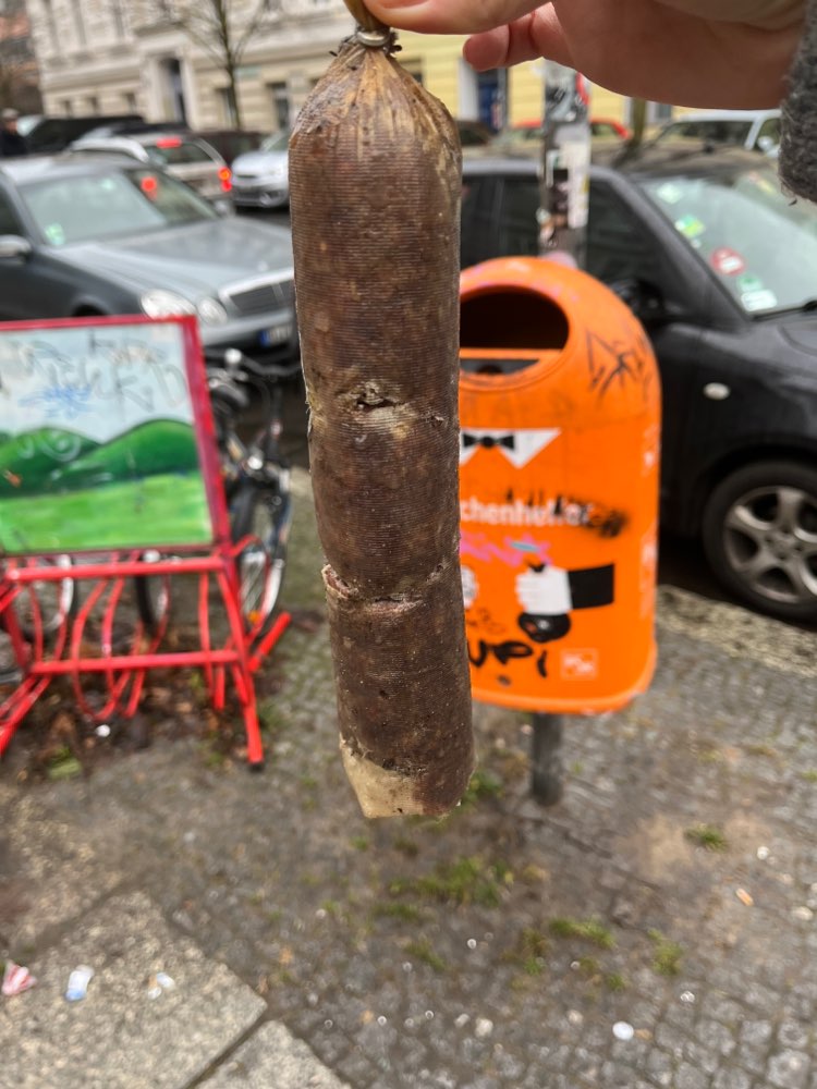 Giftköder-Giftköder (Wurst mit Rasierklingen)-Profilbild