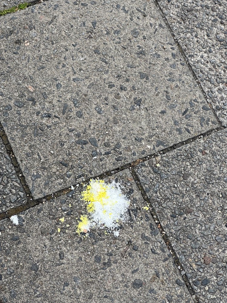 Giftköder-Gelbes und weißes Pulver-Profilbild
