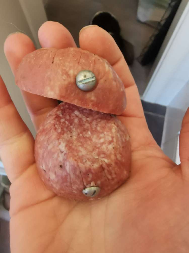 Giftköder-Salami mit Nägel / Schrauben-Profilbild