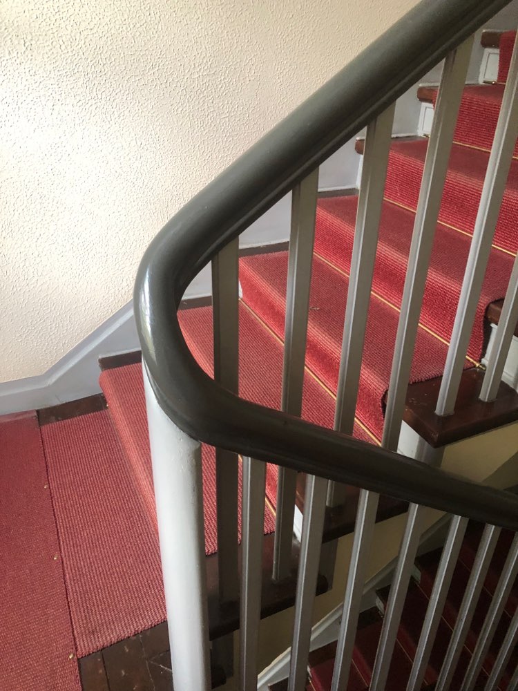 Hilfe zum Treppen runter bringen