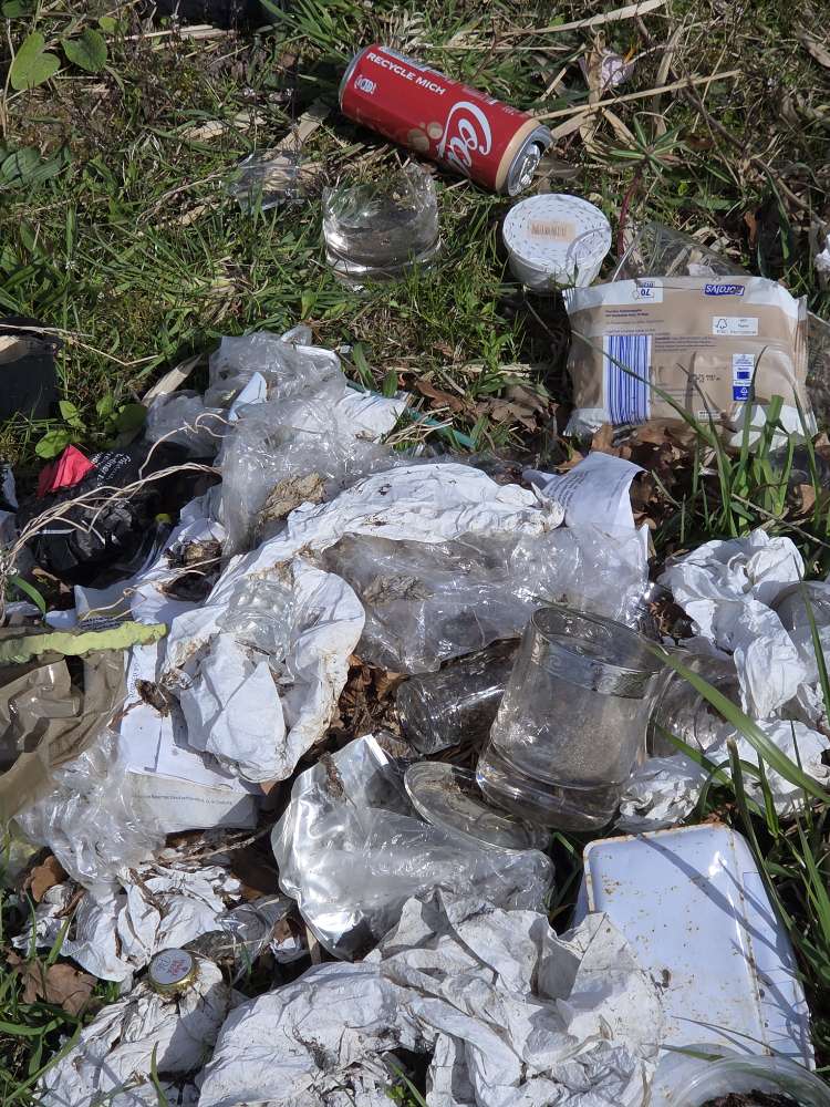 Giftköder-Zerbrochene Gläser, wilder Müll...-Profilbild