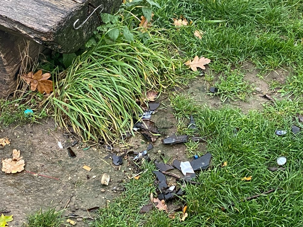 Giftköder-Glasscherben-Profilbild